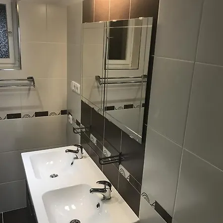 & Restaurant Tkalcovsky Dvur Appartement Prague
