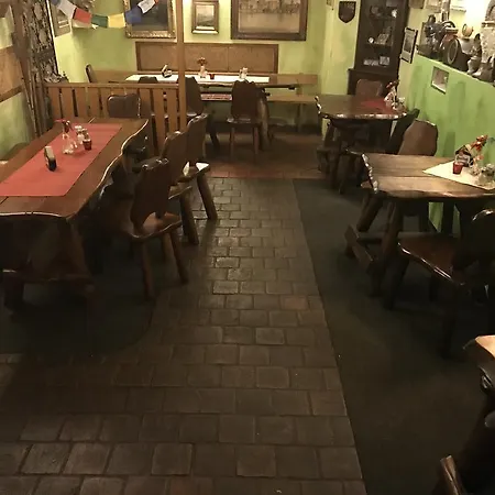 شقة & Restaurant Tkalcovsky Dvur