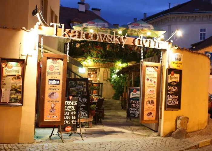 & Restaurant Tkalcovsky Dvur Lägenhet Prag