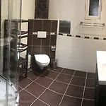 & Restaurant Tkalcovsky Dvur * Praga