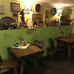 & Restaurant Tkalcovsky Dvur